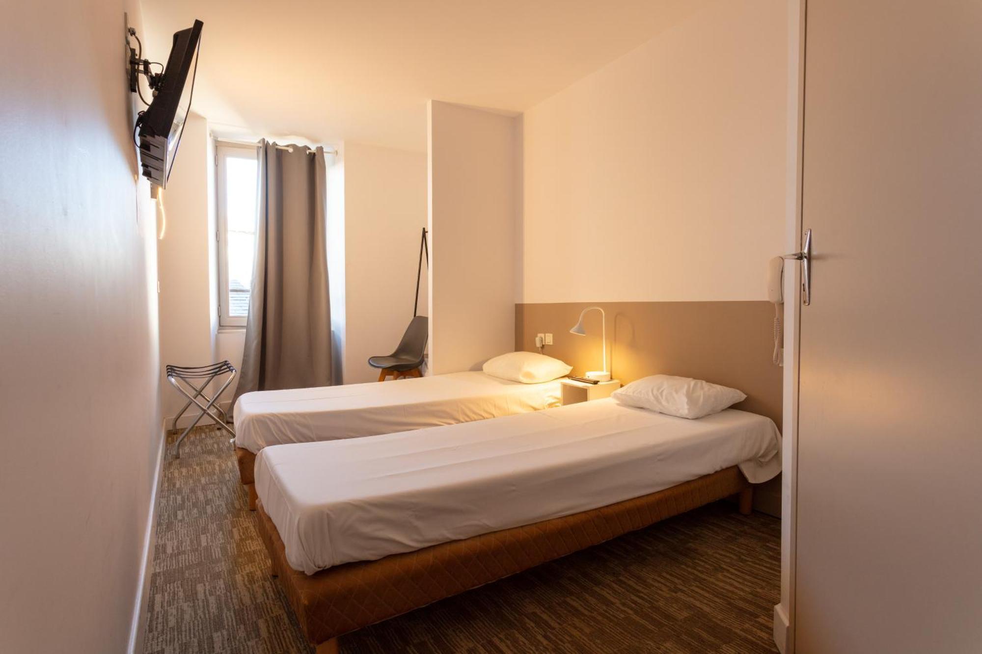 Hotel Du Clocher Роде Экстерьер фото