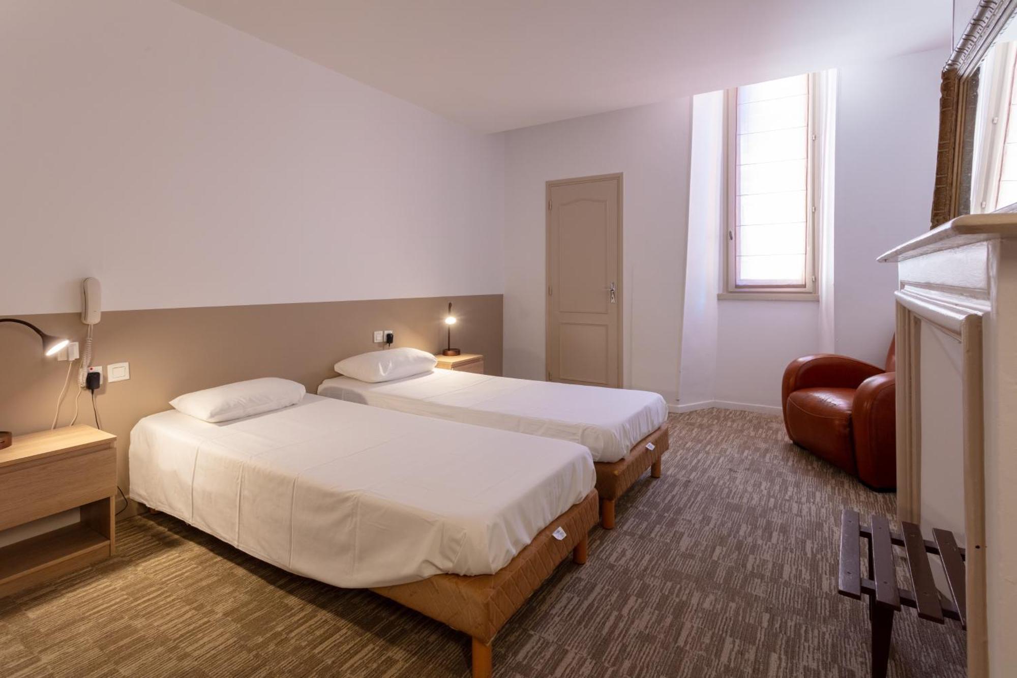 Hotel Du Clocher Роде Экстерьер фото